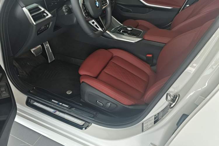 Used BMW 3 Series 2025 330Li M Sport Shadowline Package Left Front Seat