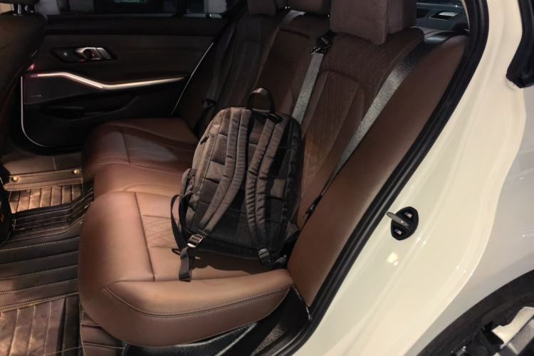 Used BMW 3 Series 2025 330Li M Sport Shadowline Package Left Rear Seat