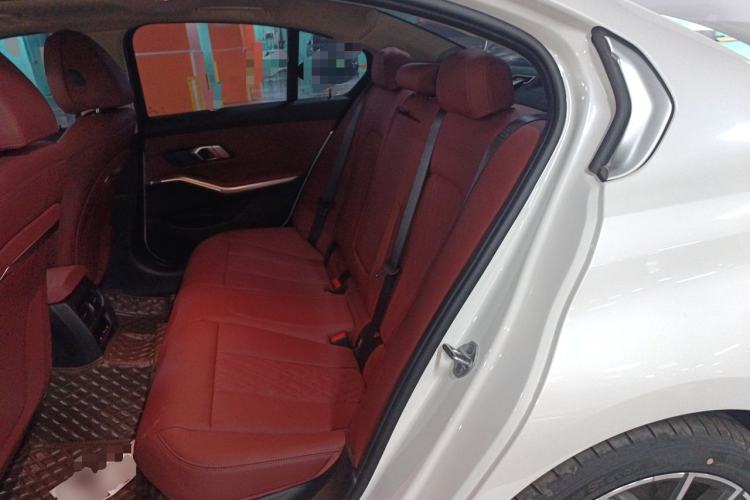Used BMW 3 Series 2025 325i M Sport Package Left Rear Seat