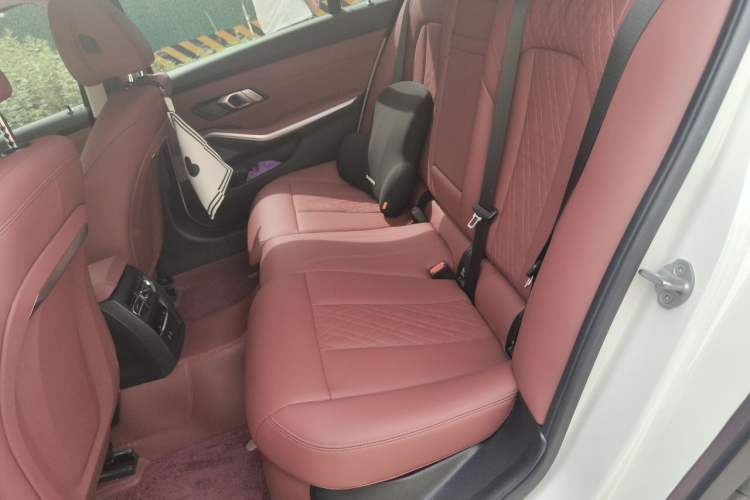 Used BMW 3 Series 2025 325Li M Sport Package Left Rear Seat