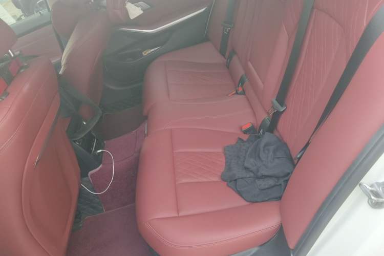 Used BMW 3 Series 2025 325Li M Sport Package Left Rear Seat