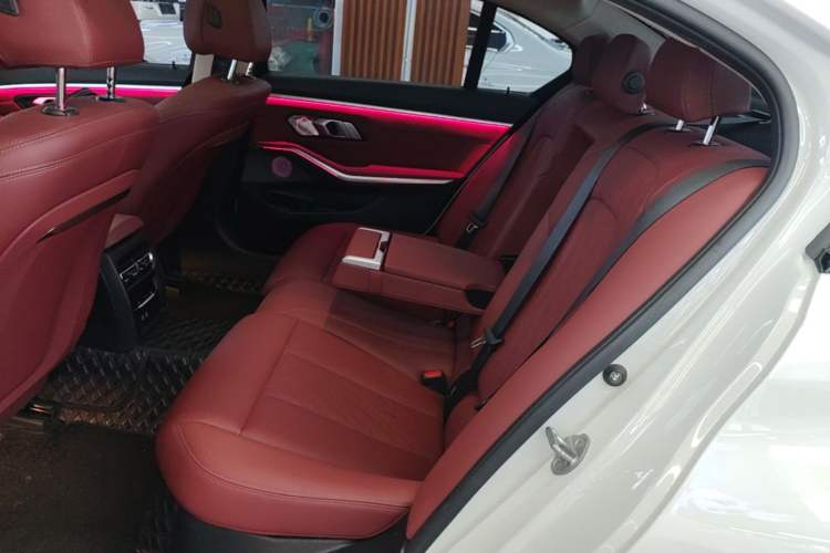 Used BMW 3 Series 2025 325Li M Sport Package Left Rear Seat