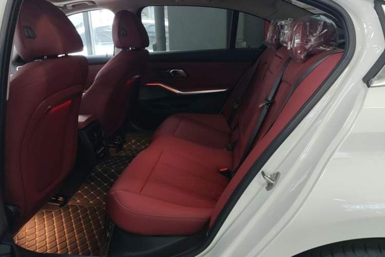 Used BMW 3 Series 2025 325Li M Sport Package Left Rear Seat
