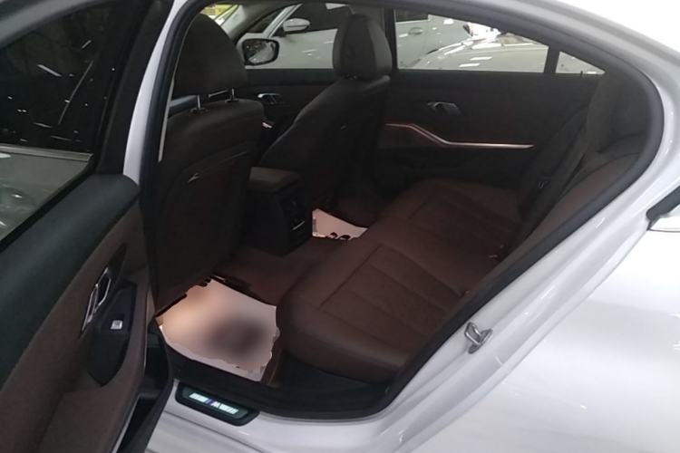 Used BMW 3 Series 2025 325Li M Sport Package Left Rear Seat