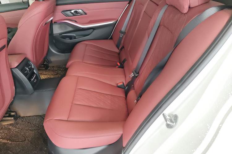 Used BMW 3 Series 2025 325Li M Sport Package Left Rear Seat