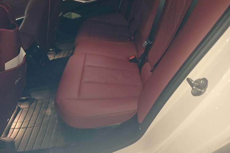 Used BMW 3 Series 2025 330i M Sport Night Edition Package Left Rear Seat