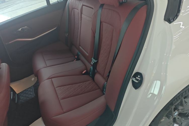 Used BMW 3 Series 2025 330Li M Sport Shadowline Package Left Rear Seat