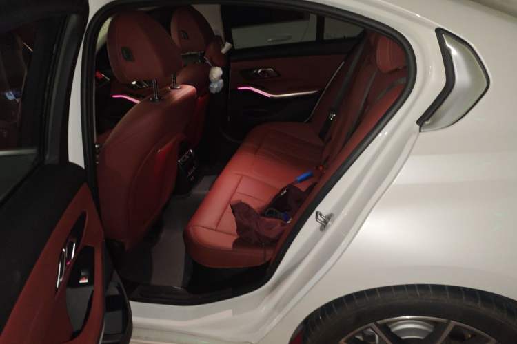 Used BMW 3 Series 2025 325i M Sport Package Left Rear Seat