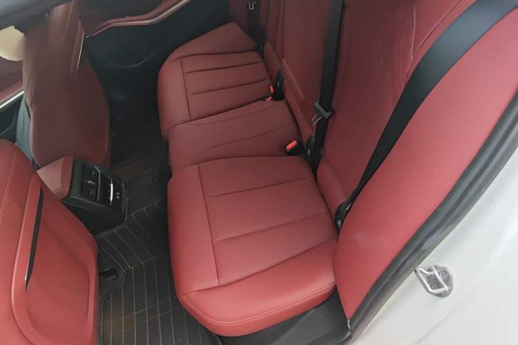 Used BMW 3 Series 2025 325Li M Sport Package Left Rear Seat