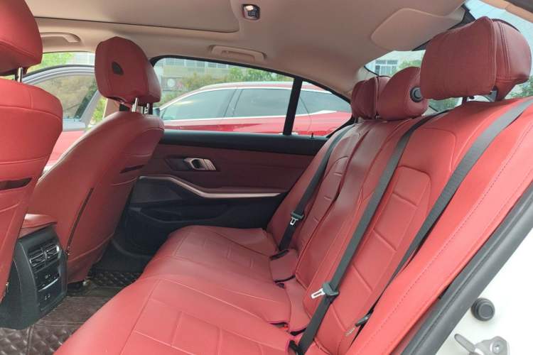 Used BMW 3 Series 2025 325Li M Sport Package Left Rear Seat
