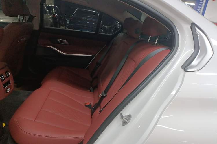 Used BMW 3 Series 2025 325Li M Sport Package Left Rear Seat
