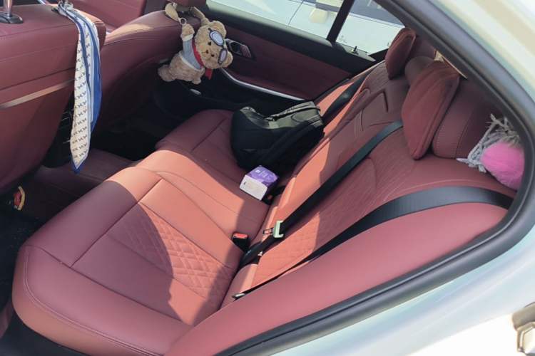 Used BMW 3 Series 2025 325Li M Sport Package Left Rear Seat