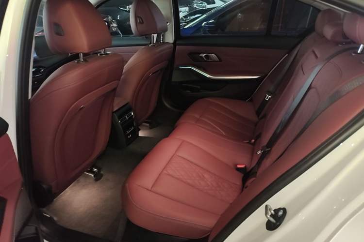 Used BMW 3 Series 2025 325Li M Sport Package Left Rear Seat