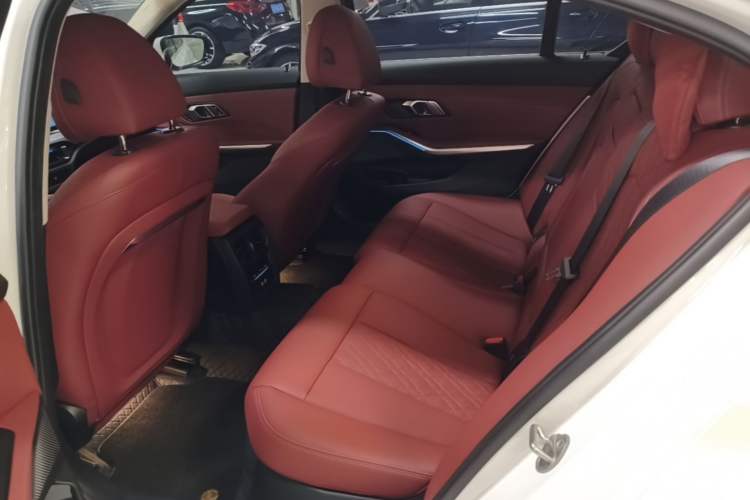 Used BMW 3 Series 2025 325Li M Sport Package Left Rear Seat