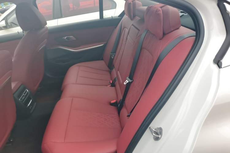 Used BMW 3 Series 2025 325Li M Sport Package Left Rear Seat