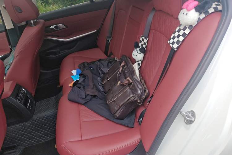 Used BMW 3 Series 2025 325Li M Sport Package Left Rear Seat