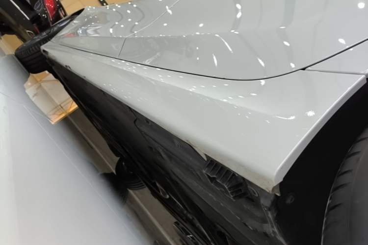 Used BMW 3 Series 2025 330Li M Sport Shadowline Package Left Side Sill
