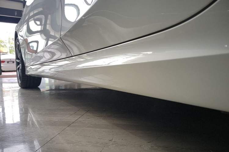 Used BMW 3 Series 2025 325i M Sport Package Left Side Sill
