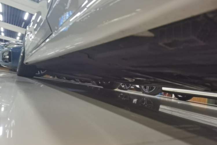 Used BMW 3 Series 2025 325Li M Sport Package Left Side Sill