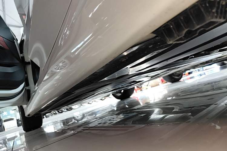 Used BMW 3 Series 2025 325i M Sport Package Left Side Sill