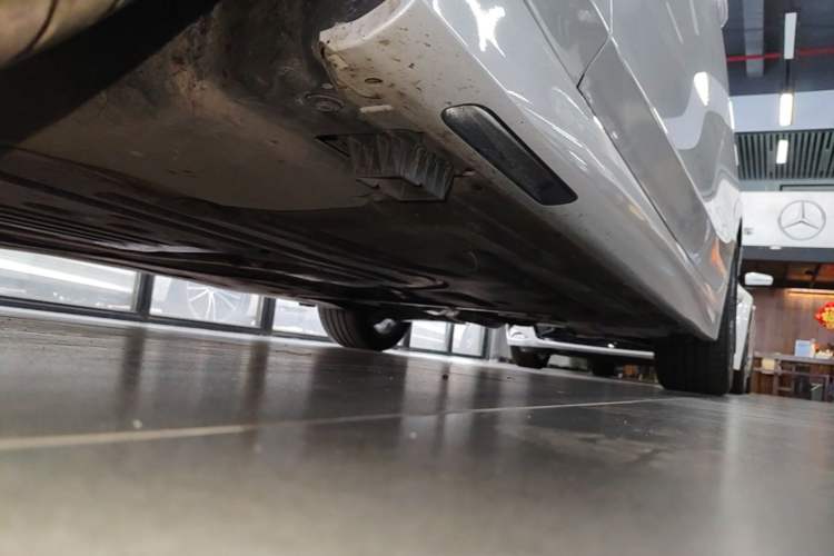 Used BMW 3 Series 2025 330Li M Sport Shadowline Package Left Side Sill