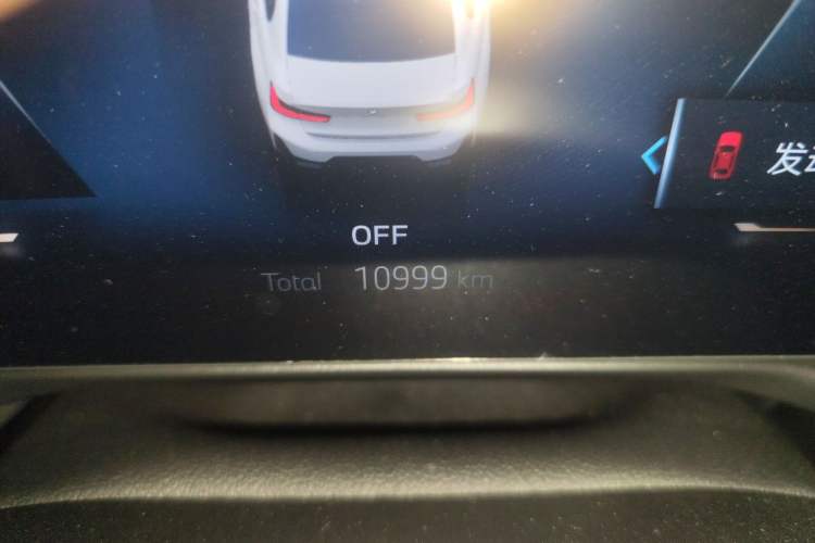 Used BMW 3 Series 2025 330Li M Sport Shadowline Package Odometer Close Up