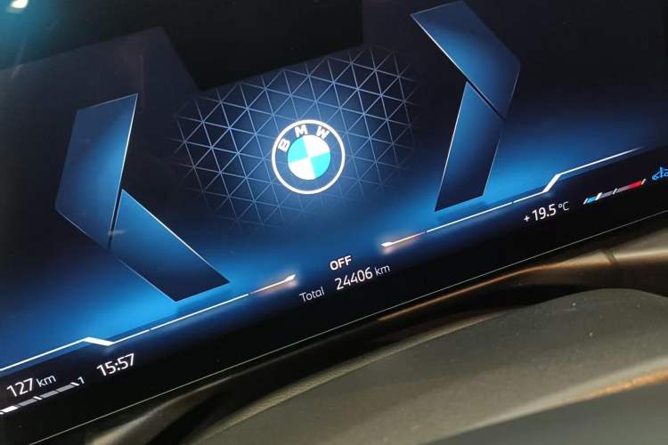 Used BMW 3 Series 2025 325Li M Sport Package Odometer Close Up