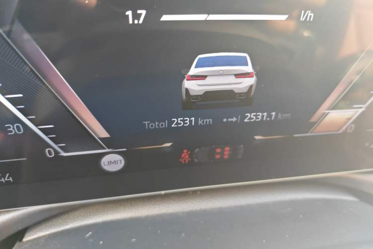 Used BMW 3 Series 2025 325Li M Sport Package Odometer Close Up