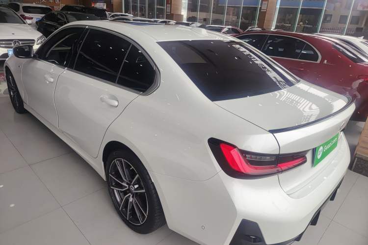 Used BMW 3 Series 2025 325Li M Sport Package Rear Left 45 Deg