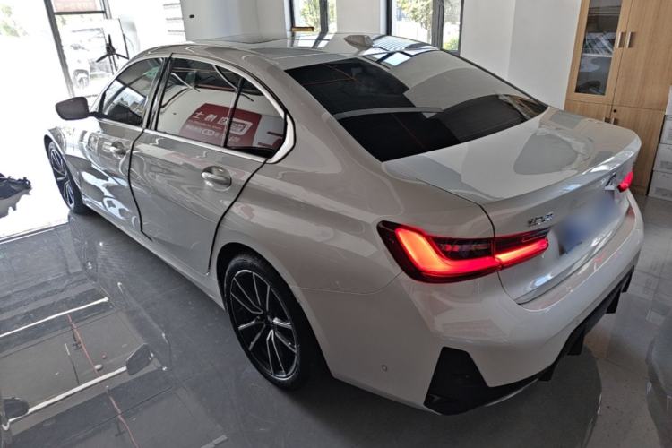 Used BMW 3 Series 2025 325Li M Sport Package Rear Left 45 Deg
