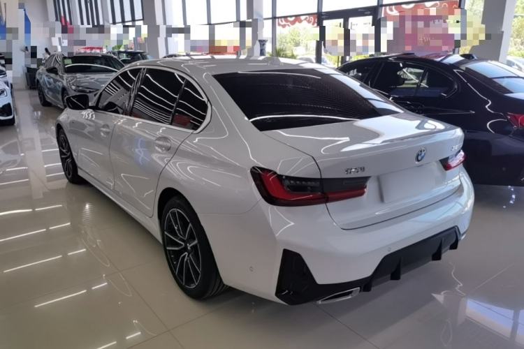 Used BMW 3 Series 2025 325Li M Sport Package Rear Left 45 Deg