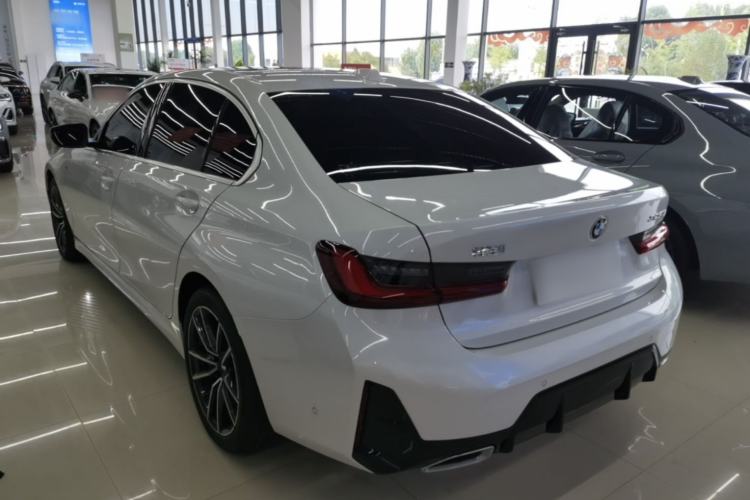 Used BMW 3 Series 2025 325Li M Sport Package Rear Left 45 Deg