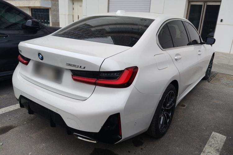 Used BMW 3 Series 2025 325Li M Sport Package Rear Right 45 Deg