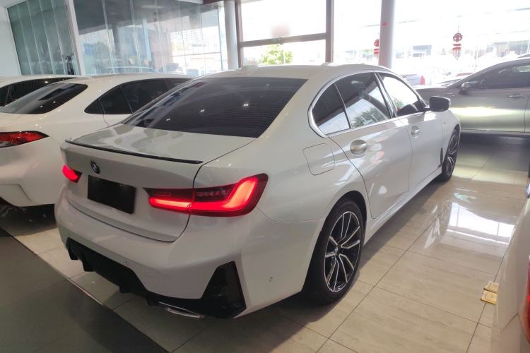 Used BMW 3 Series 2025 325Li M Sport Package Rear Right 45 Deg