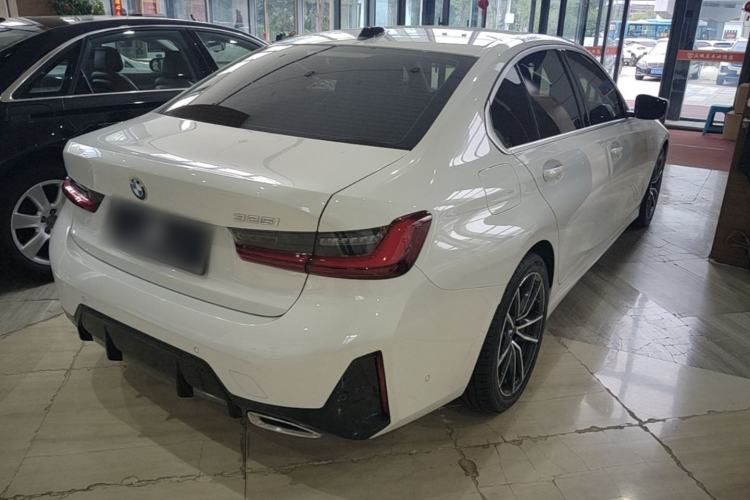 Used BMW 3 Series 2025 325i M Sport Package Rear Right 45 Deg