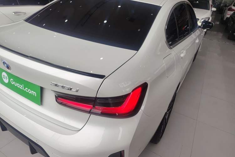 Used BMW 3 Series 2025 325Li M Sport Package Rear Right 45 Deg
