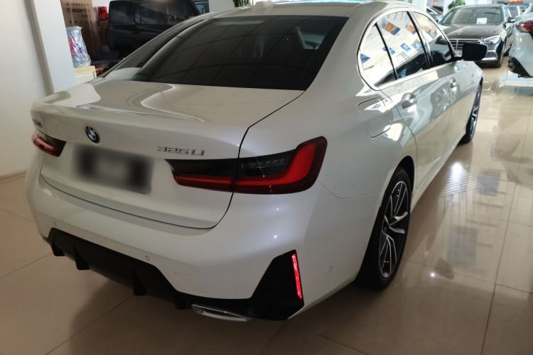 Used BMW 3 Series 2025 325Li M Sport Package Rear Right 45 Deg