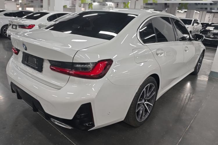Used BMW 3 Series 2025 325Li M Sport Package Rear Right 45 Deg