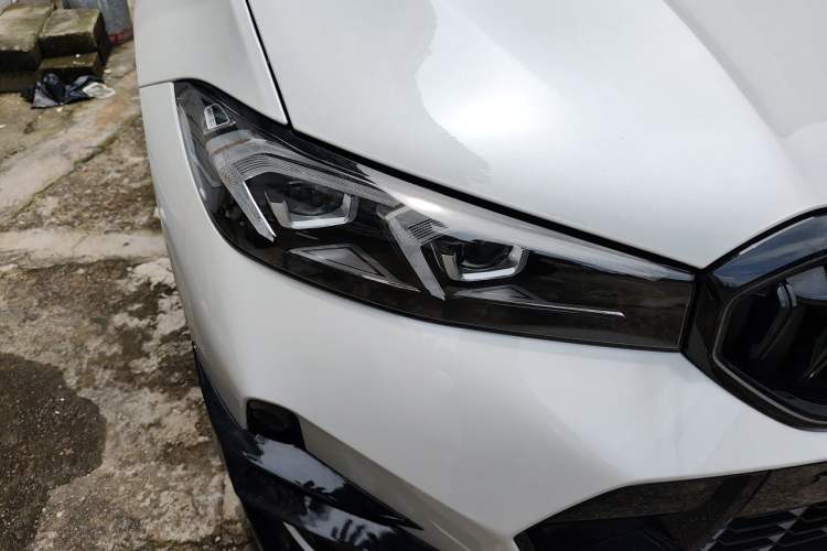 Used BMW 3 Series 2025 330Li M Sport Shadowline Package Right Front Headlight