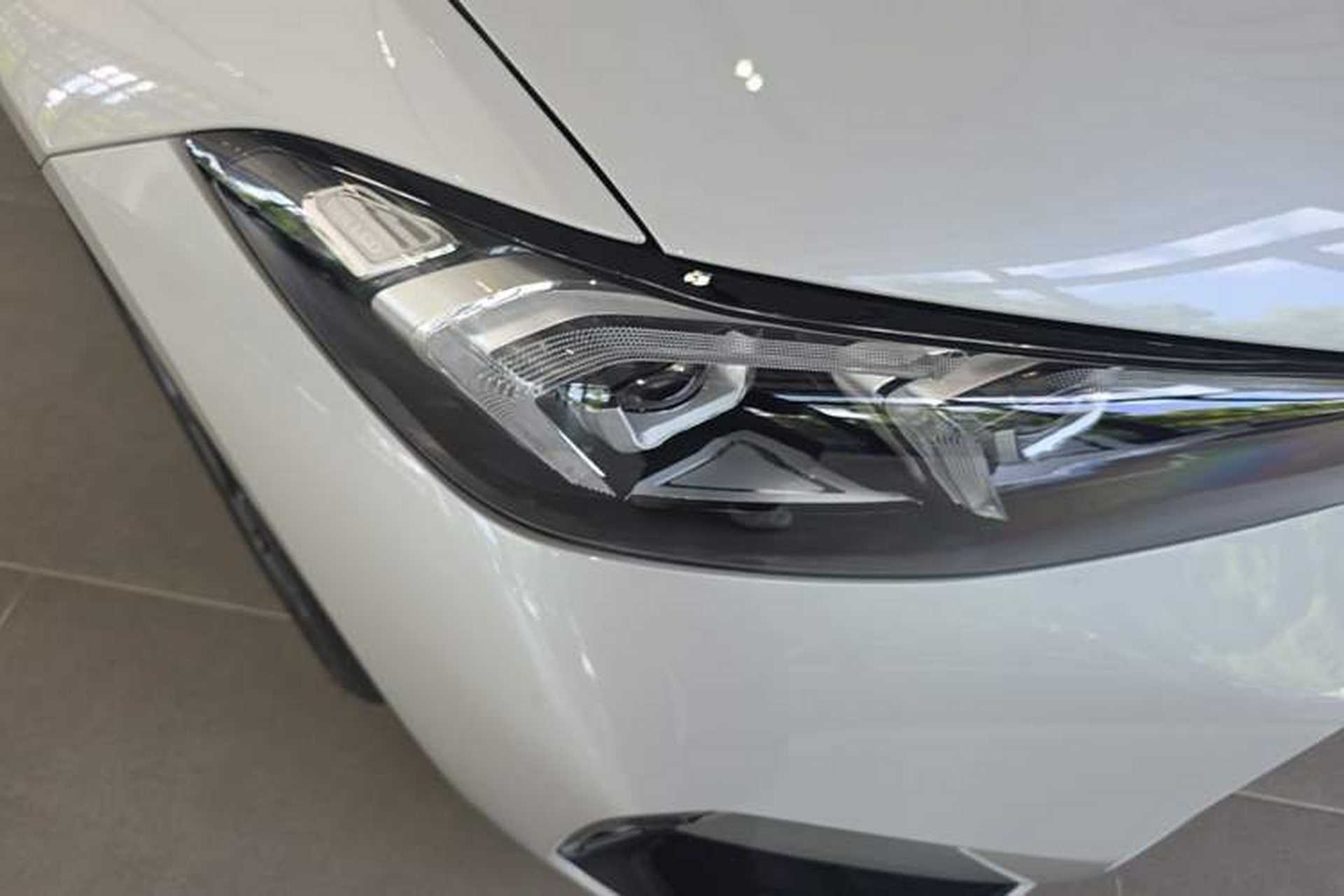 Used BMW 3 Series 2025 330Li M Sport Shadowline Package Right Front Headlight