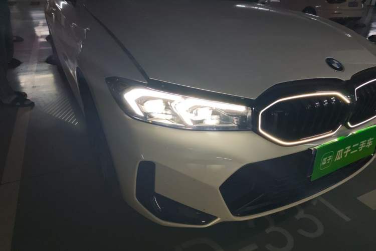 Used BMW 3 Series 2025 330Li M Sport Shadowline Package Right Front Headlight