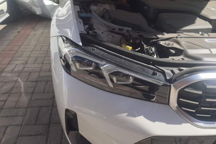 Used BMW 3 Series 2025 325Li M Sport Package Right Front Headlight