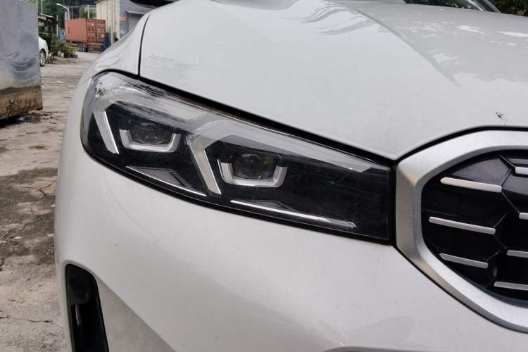 Used BMW 3 Series 2025 325Li M Sport Package Right Front Headlight