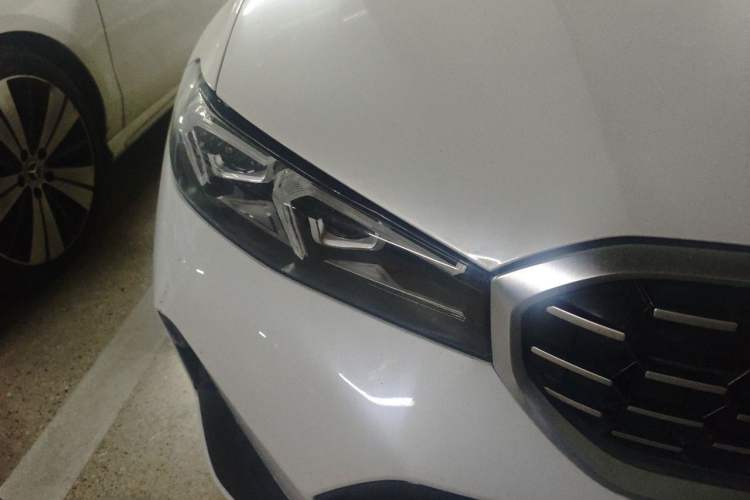Used BMW 3 Series 2025 325Li M Sport Package Right Front Headlight