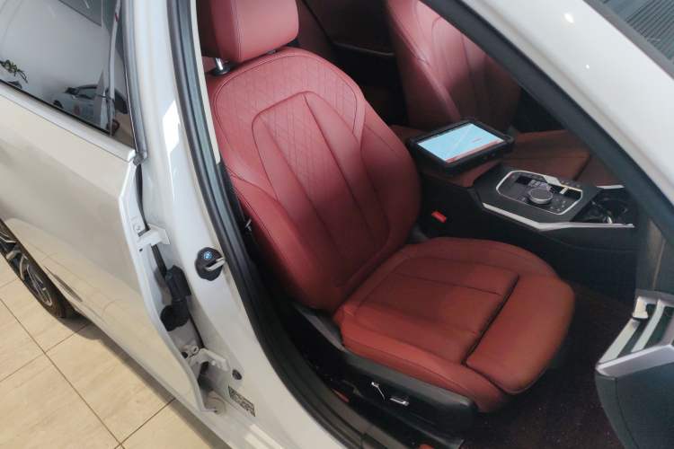 Used BMW 3 Series 2025 325Li M Sport Package Right Front Seat