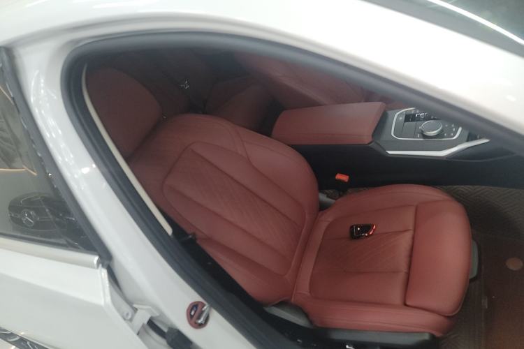 Used BMW 3 Series 2025 325Li M Sport Package Right Front Seat