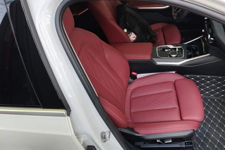 Used BMW 3 Series 2025 325Li M Sport Package Right Front Seat