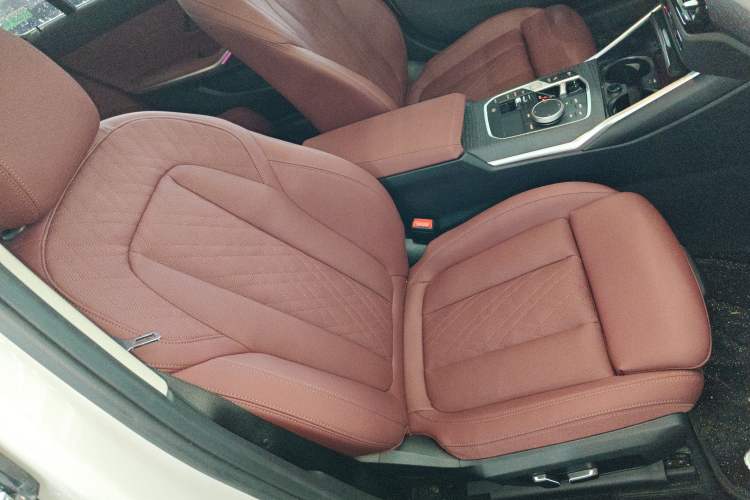 Used BMW 3 Series 2025 325Li M Sport Package Right Front Seat