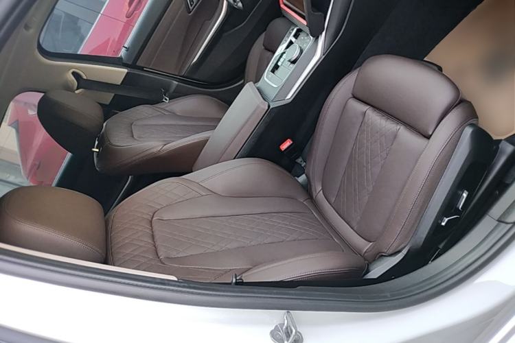 Used BMW 3 Series 2025 325Li M Sport Package Right Front Seat