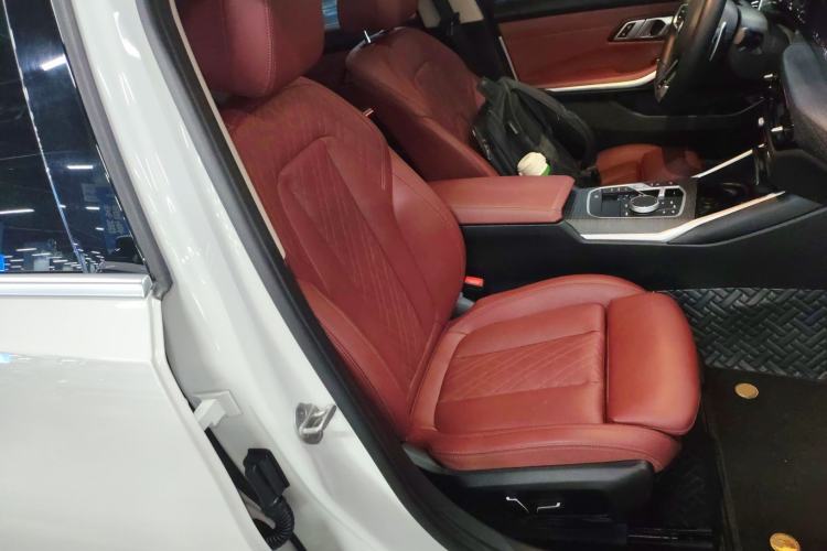 Used BMW 3 Series 2025 325Li M Sport Package Right Front Seat